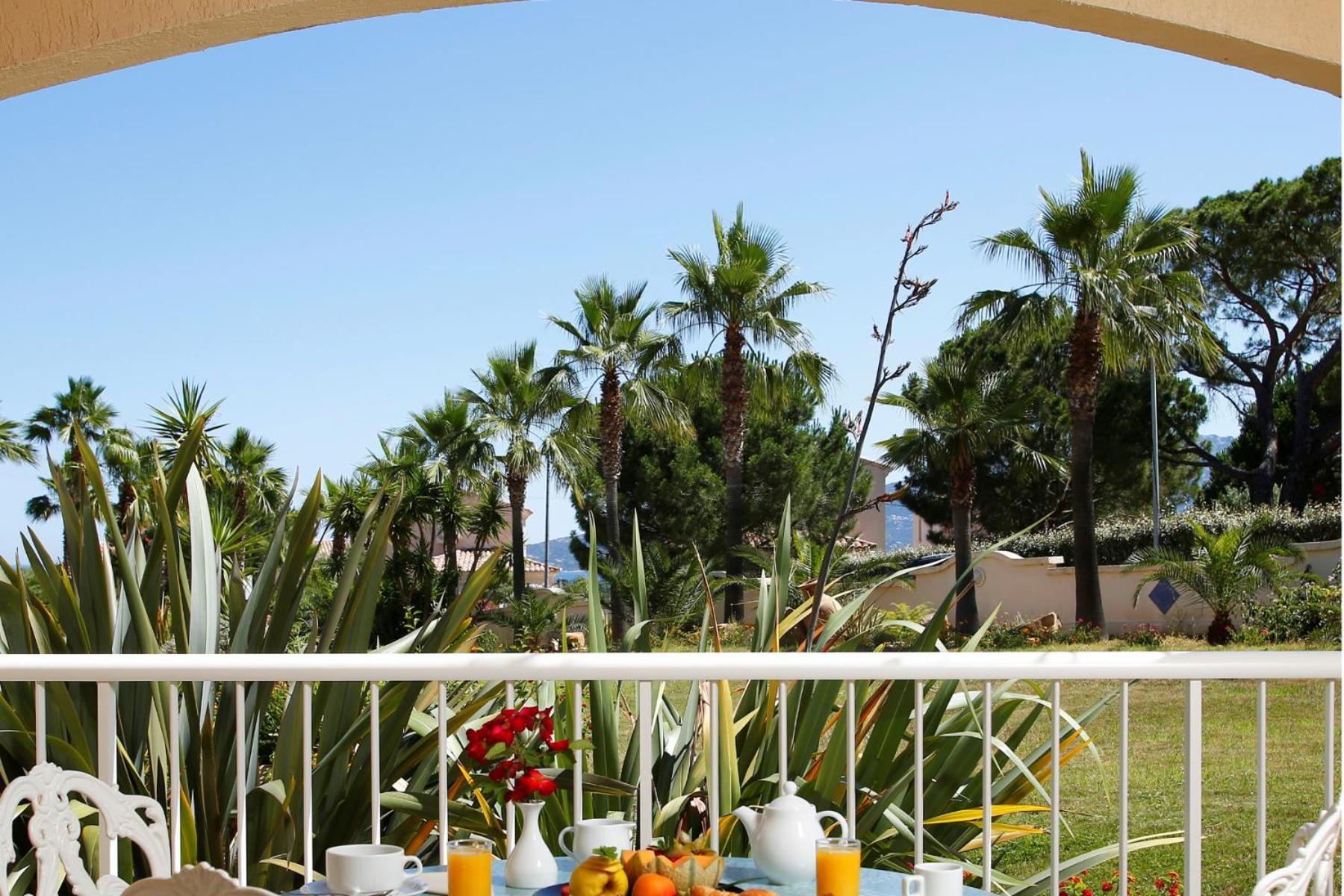 Hotel Corsica & Spa Calvi  Exterior photo