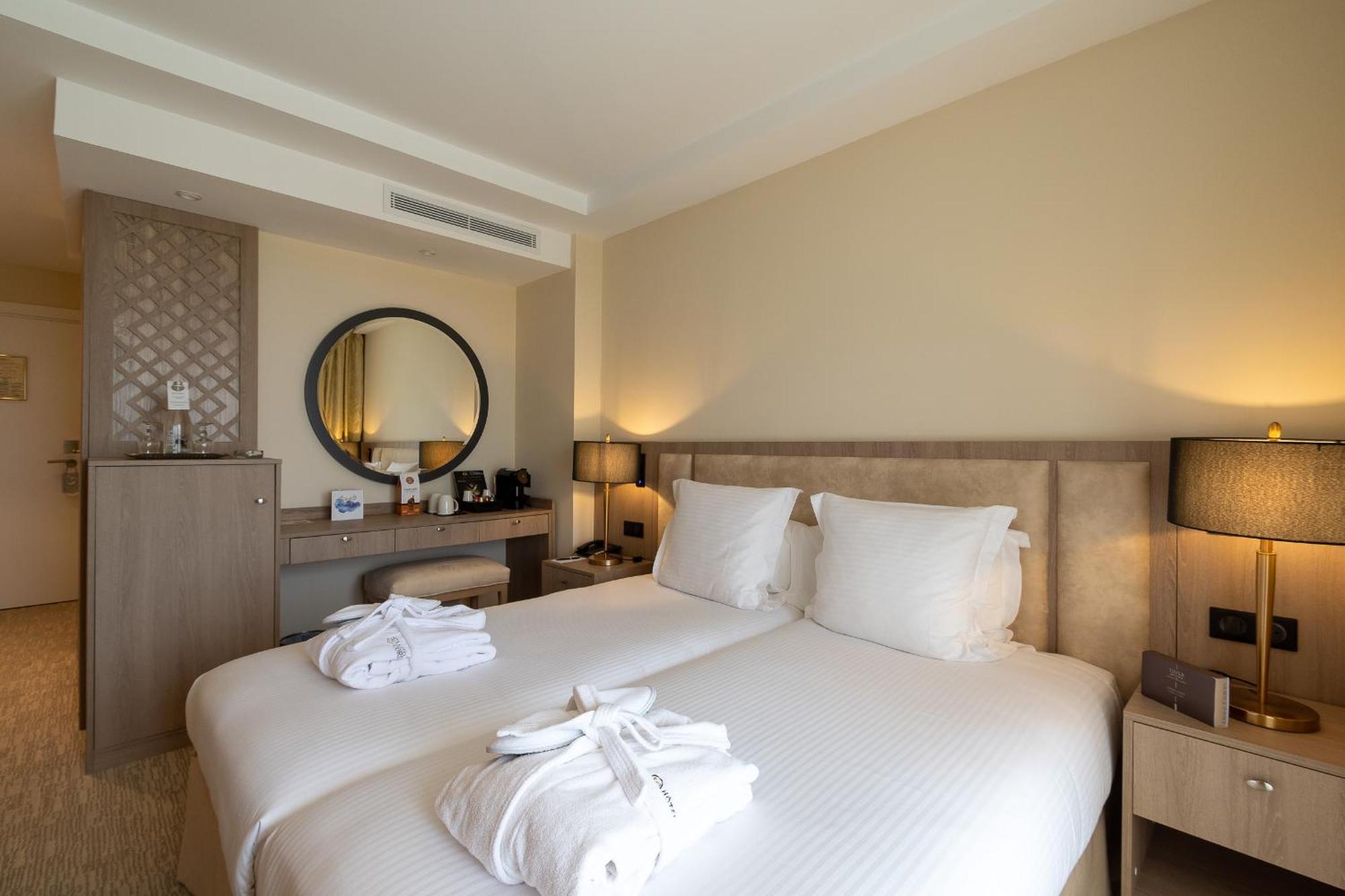 Hotel Corsica & Spa Calvi  Room photo