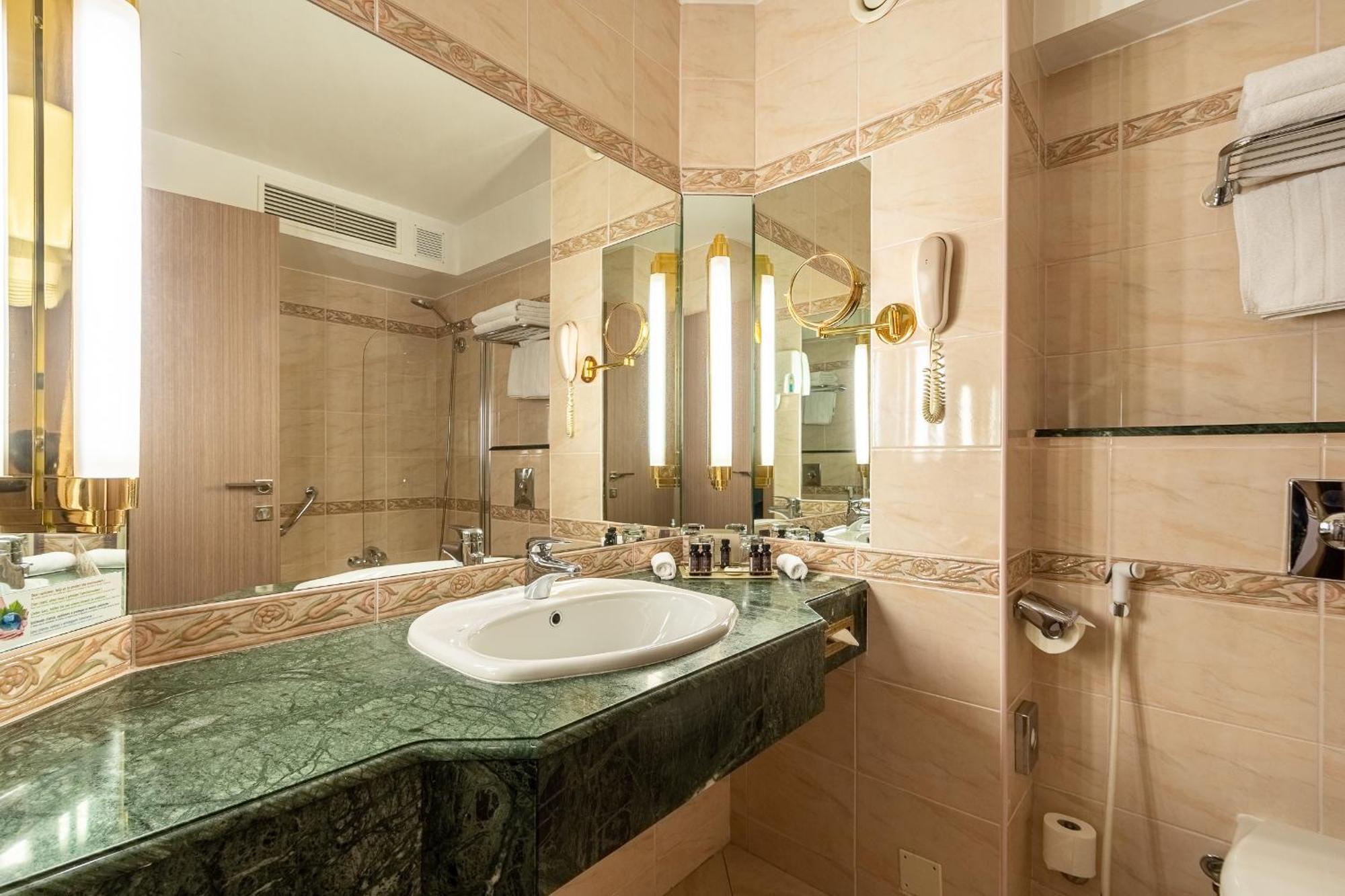 Hotel Corsica & Spa Calvi  Room photo