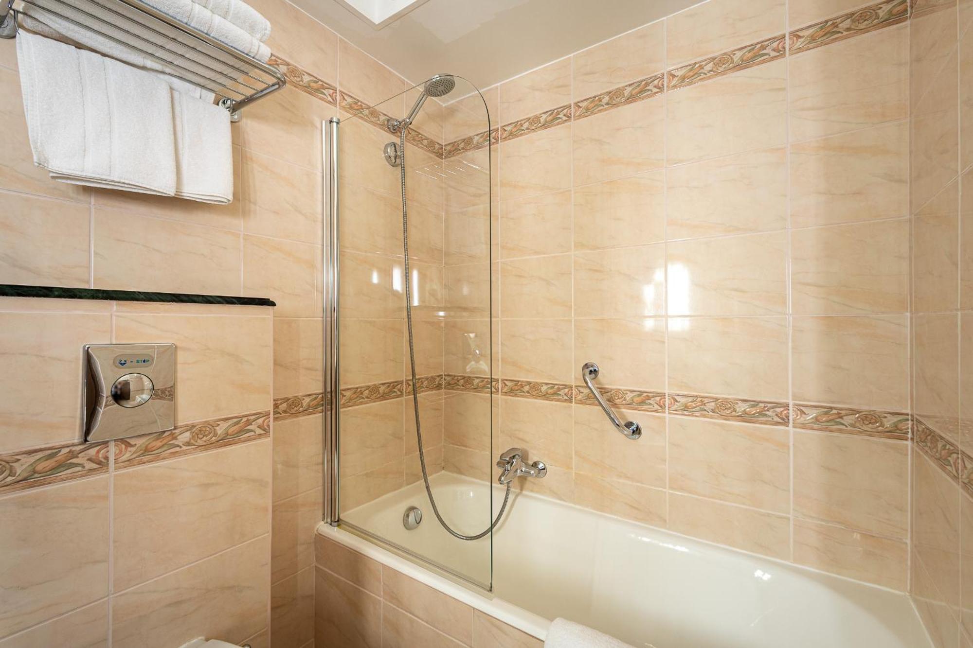 Hotel Corsica & Spa Calvi  Room photo